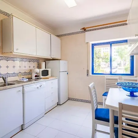 Algarve Seaside 2br Quarteira